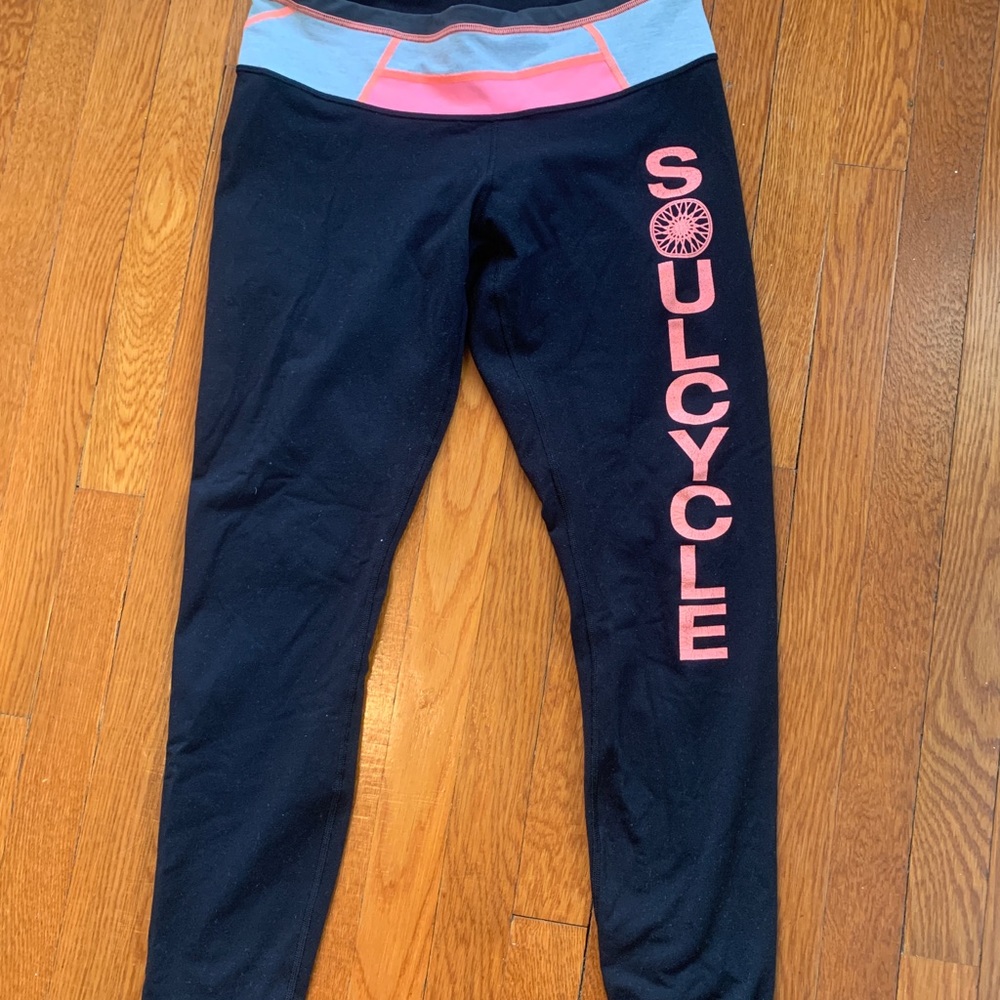 SoulCycle x Lululemon reversible leggings